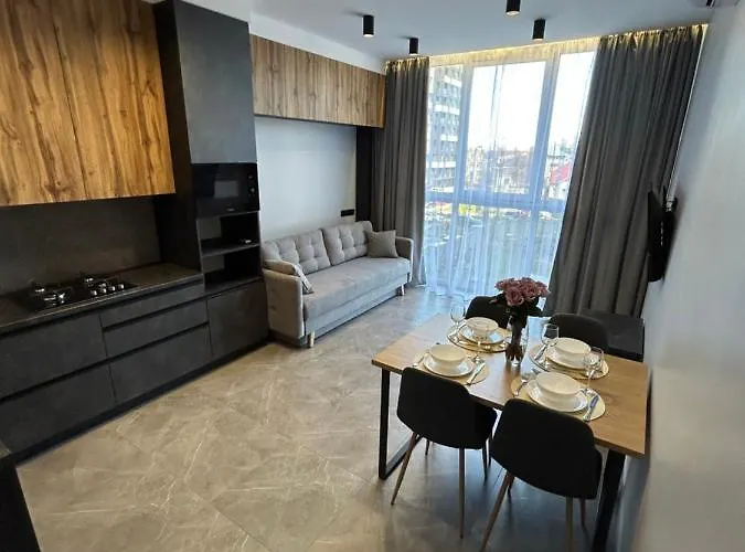 Апартаменти Eavalonrestapartment Львів
