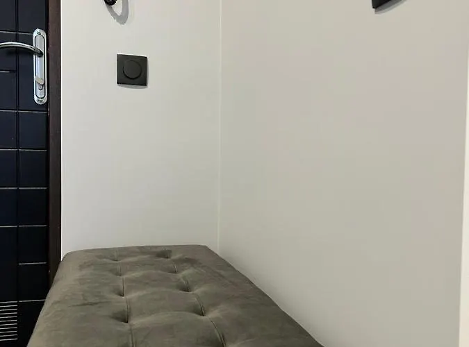 Eavalonrestapartment Апартаменти *