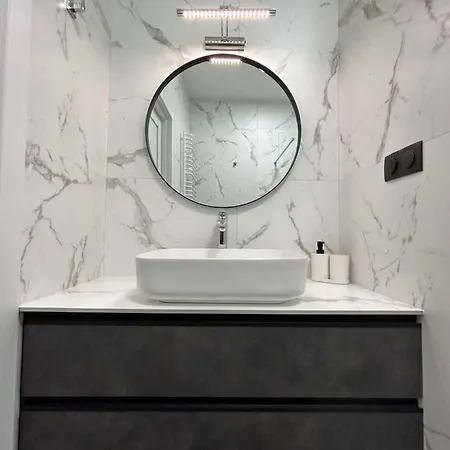 Eavalonrestapartment Lwów